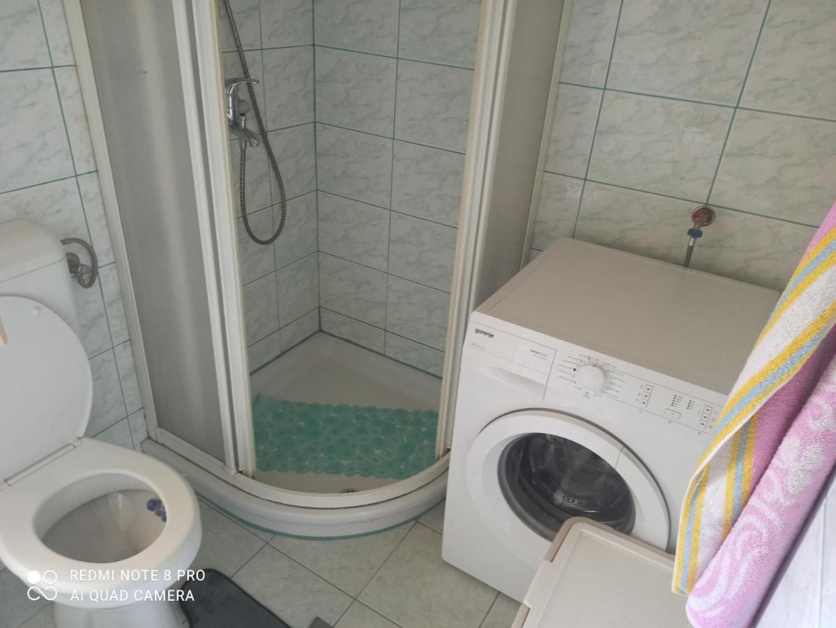 Studio Apartman Lea Pula Exteriér fotografie