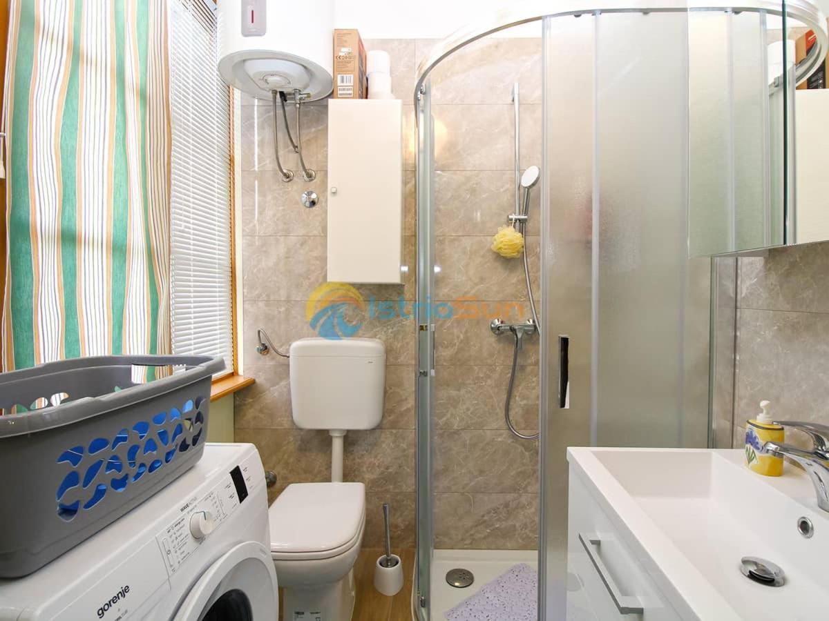 Studio Apartman Lea Pula Exteriér fotografie